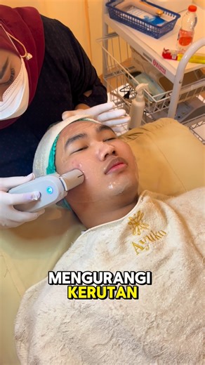 𝐈𝐫𝐳𝐚 𝐌𝐢𝐥𝐚𝐝𝐲 on Instagram: "Kulit sehat, bersih, dan makin percaya diri ✨ Treatment lengkap di Ayuko Skin Clinic bikin wajah terasa lebih fresh dan terawat 💆‍♀️💖 Mulai dari jerawat, kemerahan, sampai kontur wajah semuanya ditangani dengan tepat! ✨ Pure Clear Acne Facial ✨ Redness Relief IPL Therapy ✨ Oil Balance Skin Booster ✨ V-Sculpt Chin Dapatkan promo Hari Ibu🤩 Saatnya say hello to healthy skin 💫 @ayuko_skinclinic #semarang #beautysemarang #treatmentsemarang #kliniksemarang"