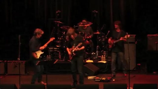 Eric Johnson & Mike Stern - Manhattan (Jam version) Live at The Howard Theatre #shredguitartv #shredguitar #guitarlicks #guitarsolo #instrumental #jazz #guitarplayer #guitarist | Shred Guitar TV