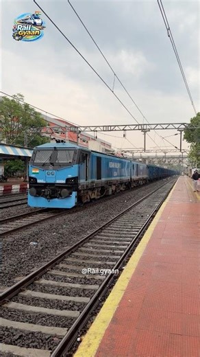 Train Spotting Pune ❤️ #trainshorts #train