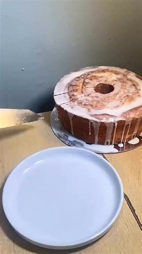 13K views · 153 reactions | Grab the recipe to this poundcake & 50...