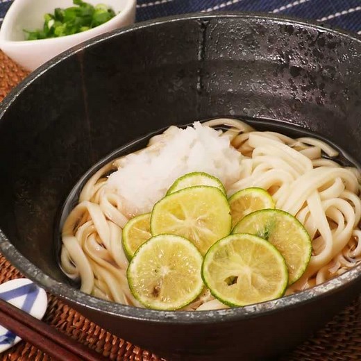 すだちレシピ13選！サラダや麺類・調味料への活用術を徹底解説 | デリッシュキッチン