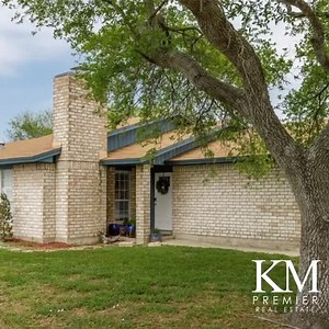 This Gorgeous, Corner Lot Home has plenty of room for your growing family at a price you can afford   Shannon Bumstead-MacDonald, Broker Associate KM Premier Real Estate today to schedule a private tour and click the link ⤵️ for additional  and information 361.510.5655 https://www.kmrealestate.com/listing/115562019 | KM Premier Real Estate | Facebook