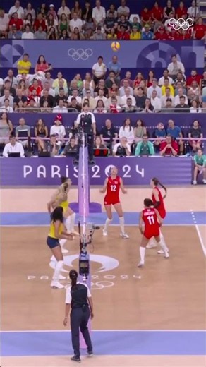 World Volleyball Day felt like the perfect excuse to bring back this incredible rally 🏐❤️ #Olympics