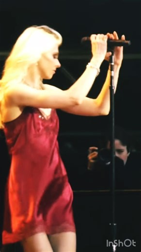 🦇 THE PRETTY RECKLESS 🦇 #acdc #concert #livemetal #rock #livemusic #live #gunsnroses #music