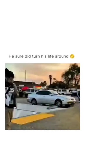 Viral Plus on Instagram: "Reese Witherspoon Sounds Alarm on Celebrity Impersonation Scams Reese Witherspoon issued a public warning after scammers began impersonating her on platforms like TikTok and Instagram, messaging fans and attempting to extract personal information or money. The Oscar-winning actor shared a heartfelt video urging followers to double-check verified accounts and be cautious when interacting online, stressing that she would never reach out privately or ask for financial help