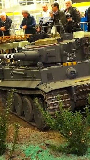 HEAVY WEIGHT 150 KG RC MODEL TANK IN XXL SCALE 2 #rctank #rctanks #henglong #rc #tank #battles #worldoftanks #panzer #scalemodel #rchobby #hobby #tanks #rclife #rcmodel #tankbattles #henglongtanks #fsttanks #worldoftanksblitz #rcpanzer #tamiyatank #club #motionrc #scale #army #tiger #militaryrctrucks #rctankmilitary #rctanktrailer #rcmilitaryvehicles #reels #fyp | Rc Tanks Videos