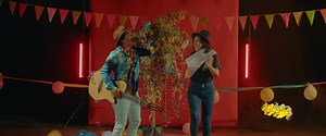 LOS APUS DEL PERÚ - Vengo Solterito 4k vídeo oficial versión 2023 -Tarpuy Producciones Disponible en nuestro canal de youtube. https://www.youtube.com/watch?v=U403Rib2oyo | Tarpuy Producciones