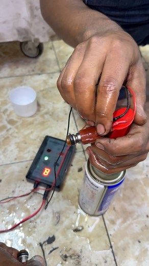 Clean and test fuel injector with a cheap electric machine | Abdullah auto electrician