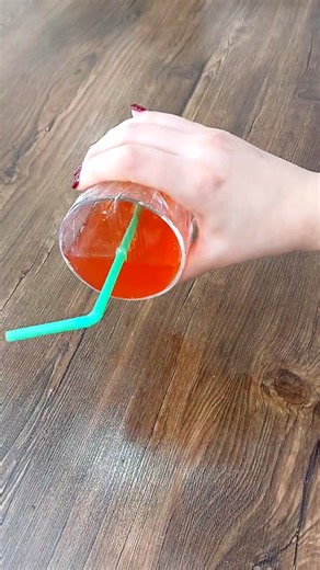 LIFE HACK | No Spill Kids Cup 😳 #shorts