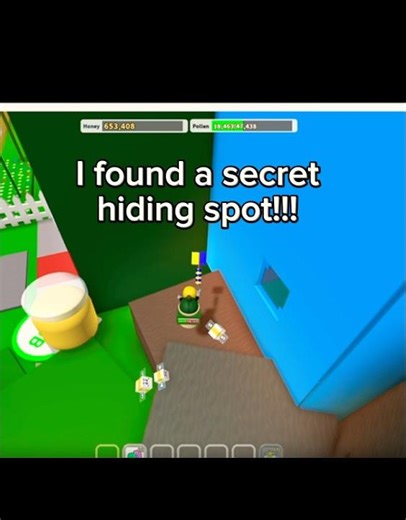 Secret hiding spot!!😱🤫 #bss #beeswarmsimulator #beeswarm #shorts #roblox