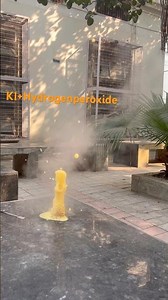 KI+ H2O2 [Hydrogen peroxide + Potassium iodide] #experiment #chemistry #practical #organic#science