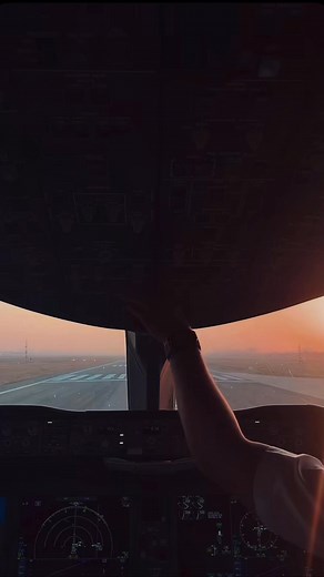 #life #between #heaven #and #earth #aviationlovers #flight #skylovers #pilotlife | Aviation lovers