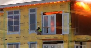 Houston firefighter and worker describe dramatic rescue