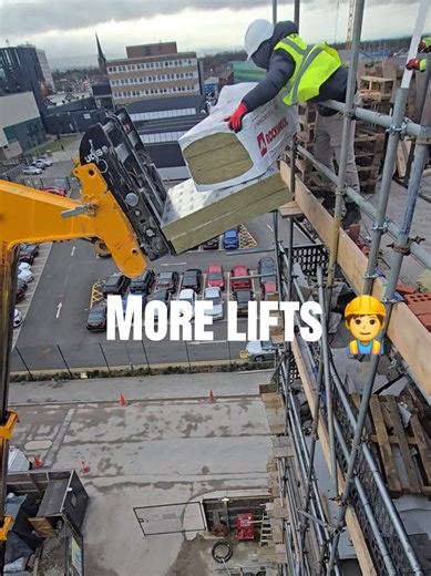 More lifts ✅️ #construction #slinger #banksman #lifting