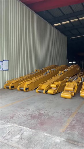 18 meter long reach boom for Sany500 Sany365 If you are interested in it, contact me, Whatsapp/Tel/Wechat: 0086 15322105263 e-mail: abby@excavatorboomarm.com Here are some key points about the working conditions for long reach boom excavators: 1. Reach and Depth Capabilities: Long reach boom excavators are designed to operate effectively over much longer horizontal and vertical distances compared to standard excavators. Typical working ranges are 60-100 feet of horizontal reach and 40-80 feet of