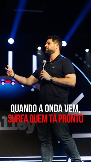 ALFREDO SOARES on Instagram: "O Neymar pousa no Brasil, vira assunto em minutos… E só uma pergunta importa: seu marketing tem preparo pra surfar uma onda desse tipo ou fica só olhando? Notícia estoura, trend nasce, um frame viraliza e quem não tem recurso salvo ou estratégia para isso, deixa grana na mesa. Oportunidade não agenda horário. E se existe um momento do ano pra ajustar o jogo e estar preparado para oportunidades como essa no melhor custo-benefício possível, a hora é agora. Black Frida
