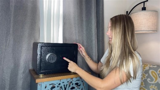 Watch This safe box is made of strong thick steel on Amazon Live