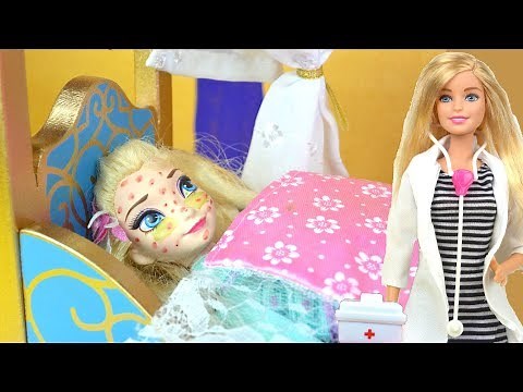 Elsa and Anna Toddlers Cook Breakfast & Look after their Mom - Ep. 76 - Toys In Action