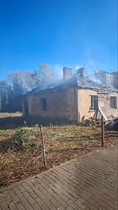 Pożar pustostanu w centrum miasta. To opuszczony budynek przy I LO | Moja Ostrołęka