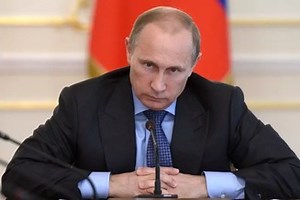 44K views · 595 reactions | Guerre en Ukraine : L'élimination de Vladimir Poutine débattu sur un plateau de télévision français. La seule solution pour l'OTAN c'est d'éliminer le chef d'État russe. | ivoireinfotv.net | Facebook