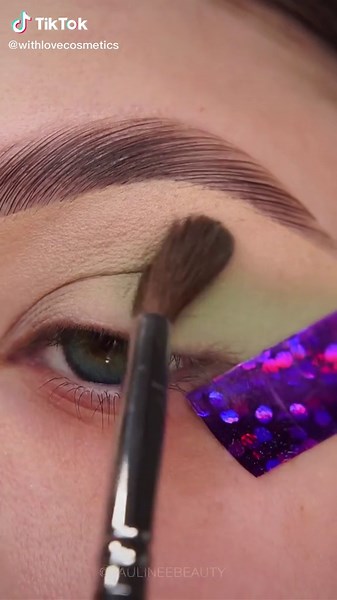 Tropical Pressed Glitter Makeup Tutorial