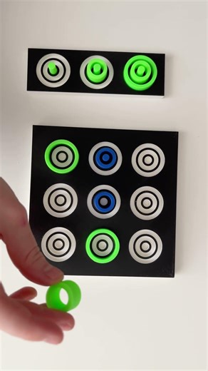 «Хрестики-нулики 3D» — знайома гра в новому форматі