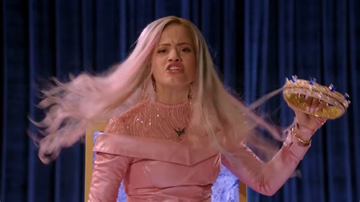 Descendants 3-2 - Sarah Jeffery - Queen of Mean (From Descendants 3)