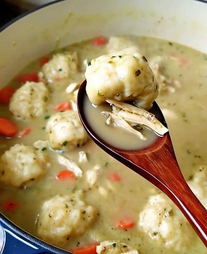 #SoupSeason #HomemadeSoup #SoupLover #SoupRecipe #HealthySoup #VeganSoup #SoupOfTheDay #ComfortFood #SoupTime #DeliciousSoup | Soup lover