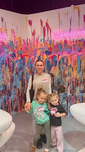 We had the best time ever at @sloomooinstitute Houston 🤩 The girls played with slime, made their own, got messy, got slimed… and honestly, I think I had just as much fun as they did 😂✨ If you’re looking for a magical holiday activity, their Sloomoo Ski Club ❄️⛷️ theme is everything! Thank you for having us — we can’t wait to come back. 🤍 #sloomooinstitute #toddleractivities | Hairstylingmom