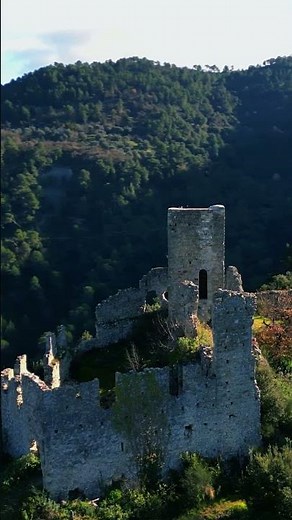 Why this castle was impossible to surprise