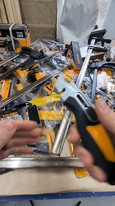 15K views · 307 reactions | Quick blade changes and enhanced safety? That's the TOLSEN Double Function Utility Knife. Zinc alloy body, SK2 blade, and extra blades included. Perfect for any task! #Tolsen #Tolsentools #Tolsenuk #UtilityKnife #HandTools | Tolsen World | Facebook