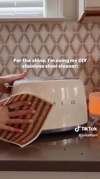 Julia Hunt on TikTok