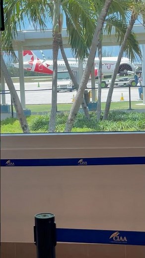 Air Canada Rouge arrives in Grand Cayman
