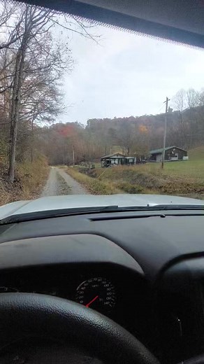 Here is a quick video showing what to expect as you arrive at the shop. Our address is 1040 Woodburn run rd Alma WV and our shop number is 864-614-9469. Thank you and we look forward to seeing you soon. | Pyles and Moore Heritage Cuts