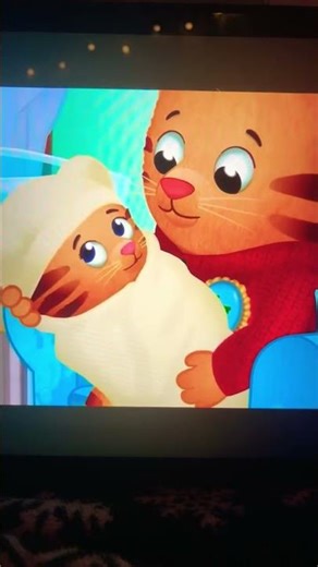 Vampirina Daniel tger’s hold 🌕