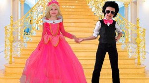 244K views · 6.2K reactions | Alice and her friend Johny are Late to the princesses party - fun Dress Up | Kids Smile TV | Facebook