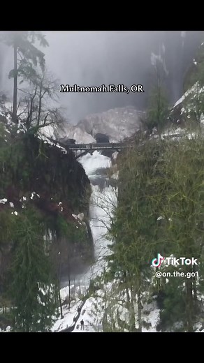 Columbia River Gorge. Formed 15 million years ago by the Missoula Floods during the last ice age. These massive floods, caused by the release of glacial Lake Missoula, carved the distinctive landscape of the gorge over thousands of years. This area was under 500 feet of water as it raced to the ocean at 60 MPH carving out the massive cliffs. #oregon #washington #winter #snow #winterstorm #ice #flooding #multnomahfalls #waterfall #columbiarivergorge #river #pacificnorthwest #columbiariver #frozen