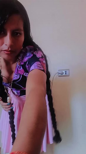 Floral Patterns and Feminine Styles for Casual Wear