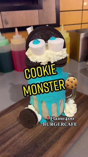 Nothing crazier than our Cookie Monster Shake!🍪🙌😜#resturant#foodtiktok#fyp #foodie#australia#shake#perth#cafe#food#burger#foryoupage