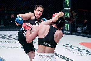 Amanda "The Lady Killer" Bell has 5️⃣ KO/TKO's to her name, with an impressive 8️⃣5️⃣% finish rate overall. Bell takes on Leslie "The Peacemaker" Smith at #Bellator245. Watch LIVE on Sky Sports Mix, Saturday, Sept. 12th at 3AM BST. | Bellator Europe | Facebook