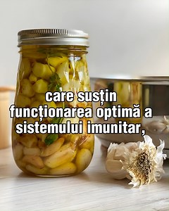 397K views · 18K reactions | Uleiul de măsline cu usturoi – Remediu natural puternic pentru numeroase afecțiuni | Simple Cuvinte | Facebook
