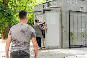 Przetarg na rewitalizację Plant. Miasto Białystok znów przesunęło termin, tym razem na koniec lipca. Otwarto za to słynny szalet