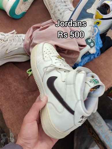 Discover Rawalpindi's Cheapest Thrift Market Finds