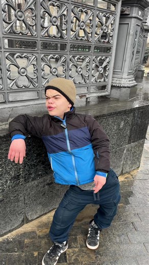 Bizarre Jewelry Meme Takes Over Social Media