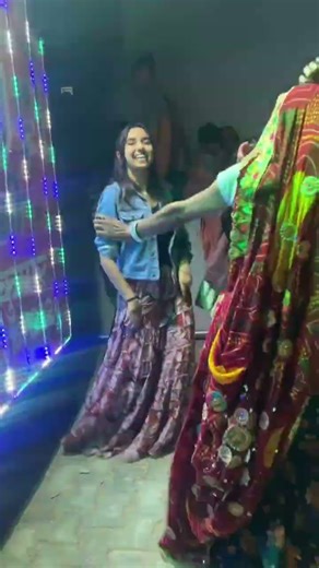 Lamba Lamba Ghunghat #dance #punjabifolkmusic #weddingdance #wedding #shorts #punjabimusic #ytshorts