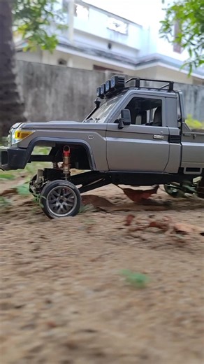 ടയർ നോക്ക്😄. നമ്മടെ Mn82 land cruiser tyre downgrade Cheythu #rccars #kerala