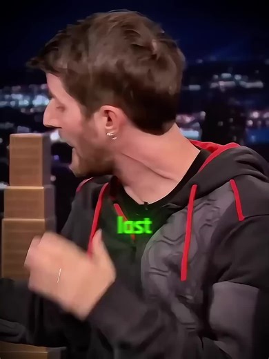 Linus Tech Tips Laptop FAIL on Jimmy Fallon! 😱 #foryoupage #viral #unfreezemyacount #Tech #fail