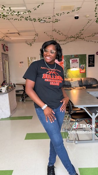 Let’s Talk OOTD: Teacher Style and Fashion Tips