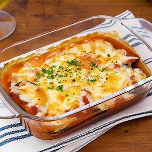 素材ひとつで作れる♪ なすのトマトソースグラタンのレシピ動画・作り方 | デリッシュキッチン