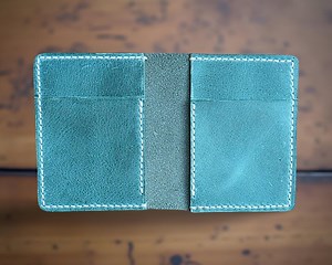 Handmade Leather Wallet – Vegetable-tanned Leather - Minimalist Card Holder - Etsy Canada